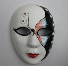 mask1.jpeg (5040 bytes)